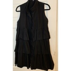 Ucozee dress Loose black with three-stroke skirt and buttons on the neck  S
